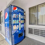 Motel 6-Fresno, Ca - Belmont Ave