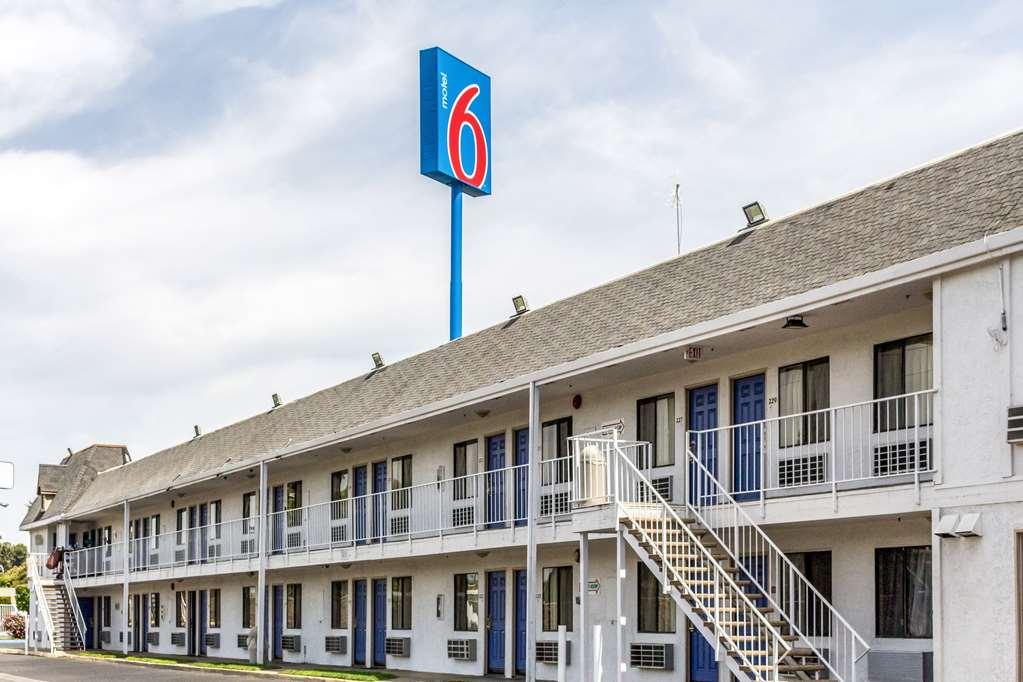 Hotel 6-fresno, Ca - Belmont Ave Fresno