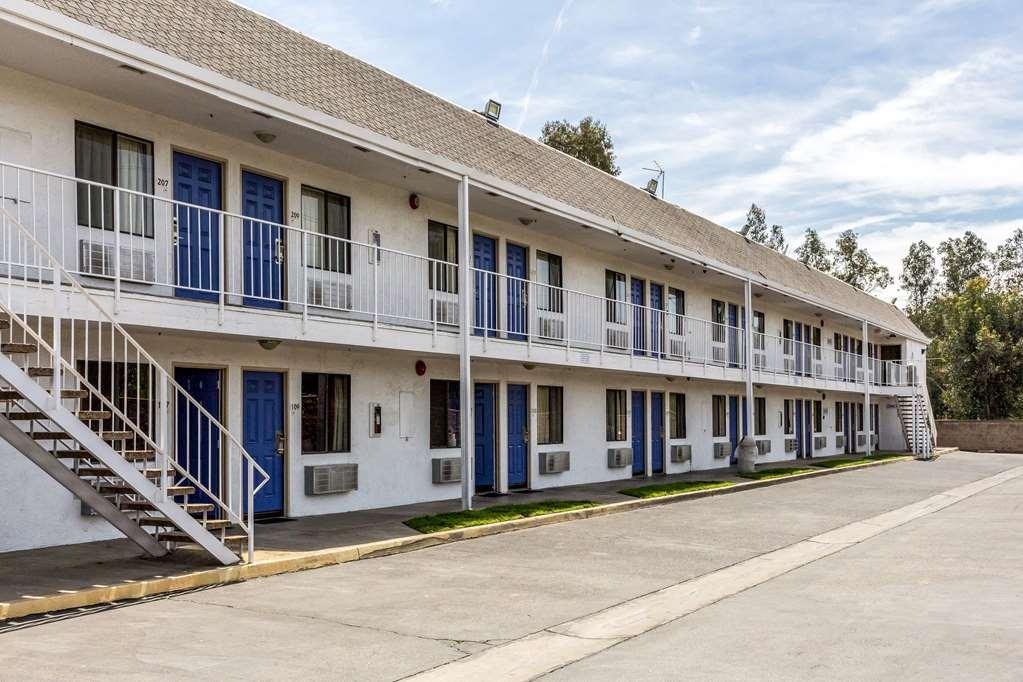 Hotel 6-fresno, Ca - Belmont Ave 2*