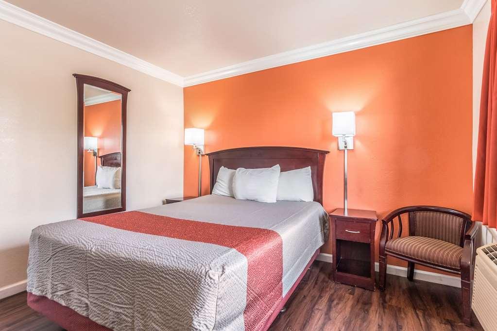 6-fresno, Ca - Belmont Ave 2*