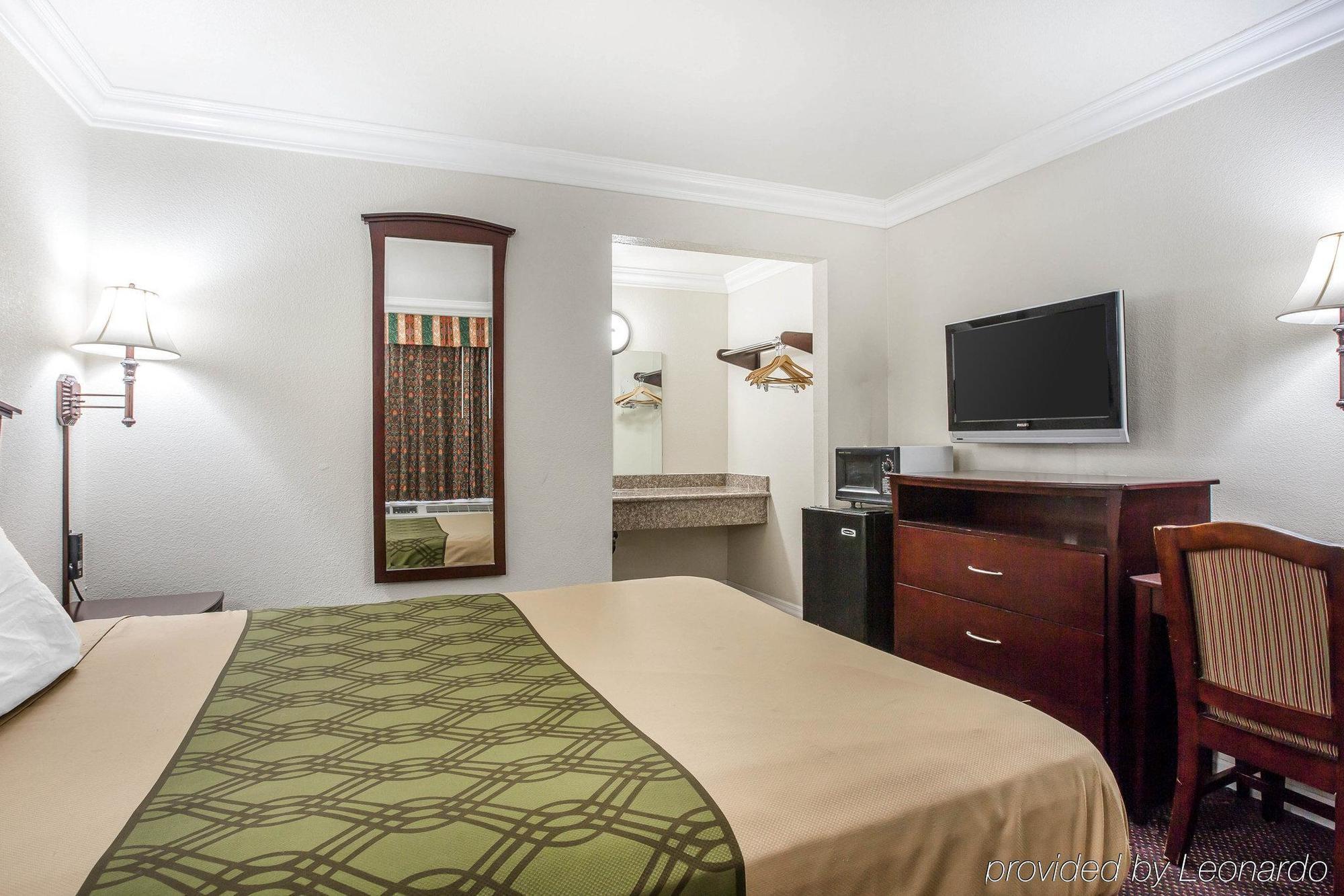 Hotel 6-fresno, Ca - Belmont Ave
