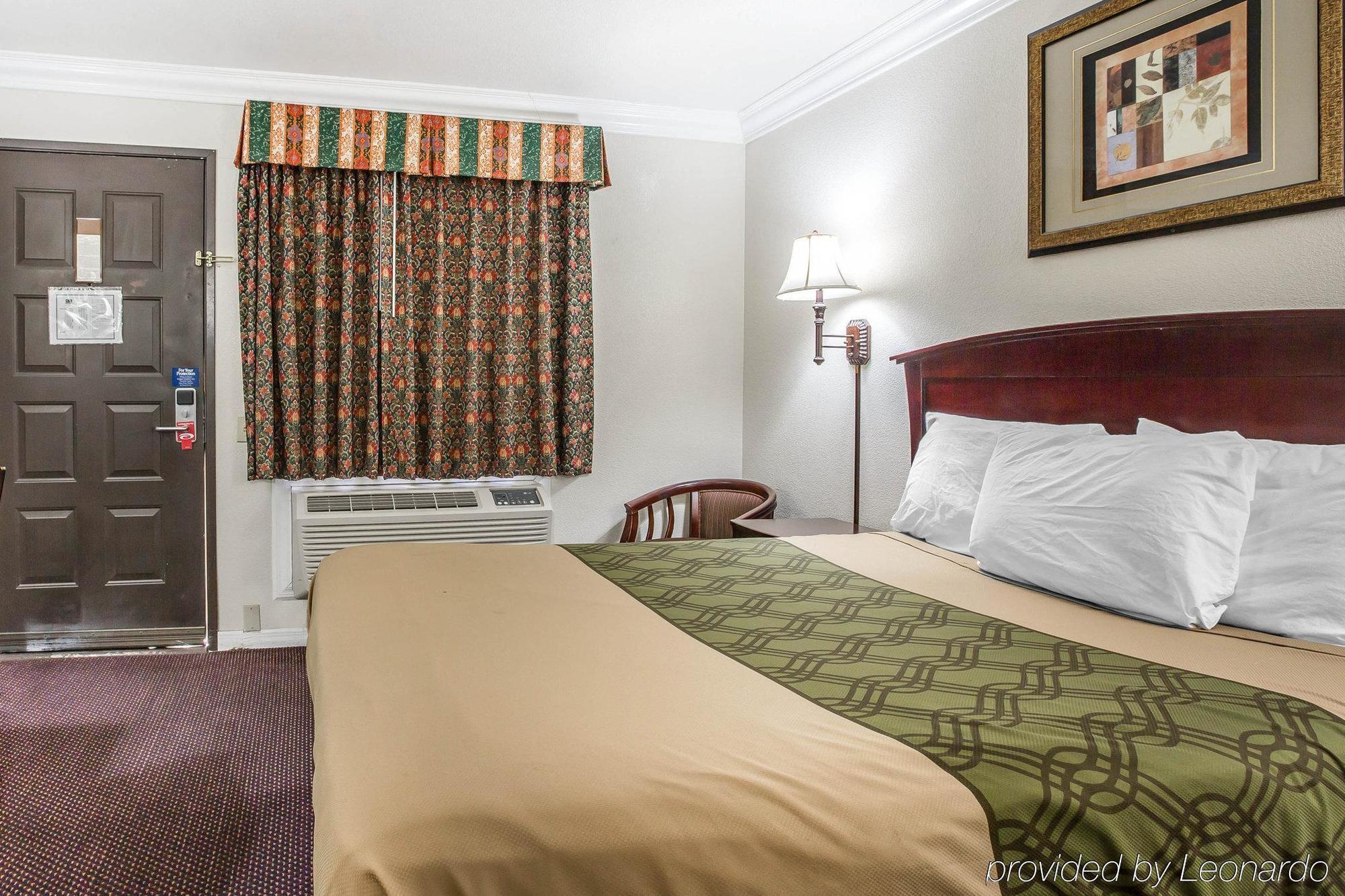 Hotel 6-fresno, Ca - Belmont Ave 2*