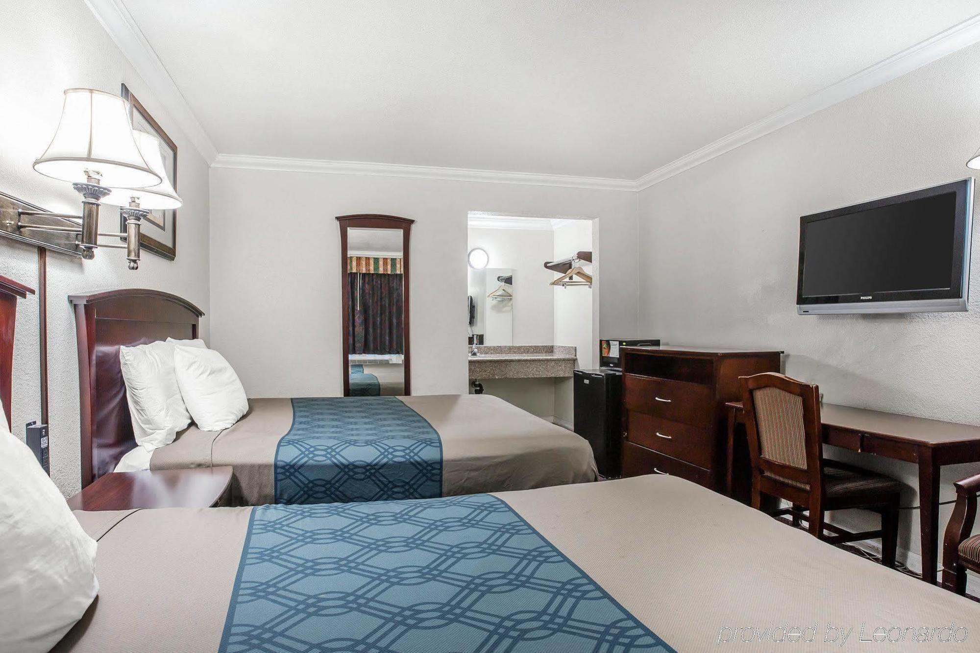 Hotel 6-fresno, Ca - Belmont Ave